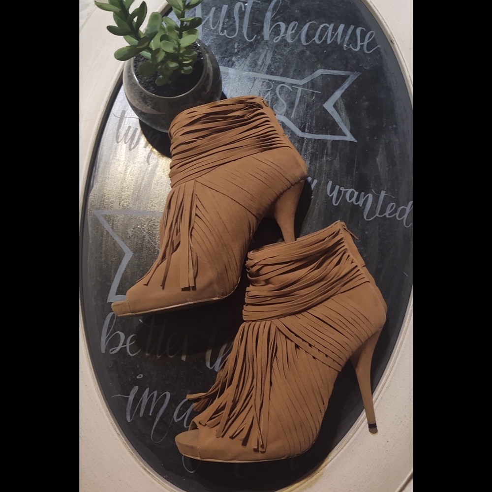 Shoe Dazzle Fringe High Heels